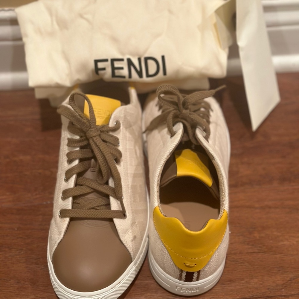 Fendi Beige and brown Canvas leather sneakers